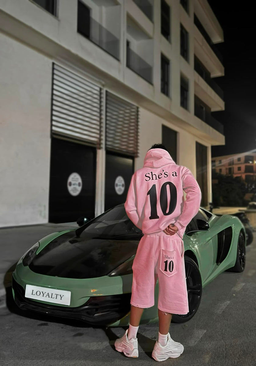 HOODIE SHE'S A 10